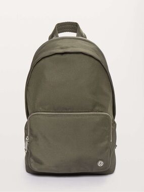 Lululemon Everywhere Backpack *17L Dark Olive NWT